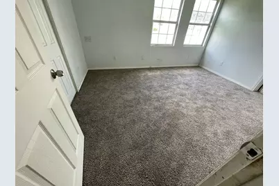 5746 Groveton Street, Houston, TX 77033 - Photo 6