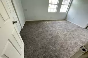 5746 Groveton St, Houston, TX 77033 - Photo 6