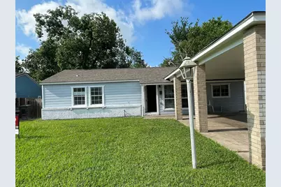 5746 Groveton Street, Houston, TX 77033 - Photo 1