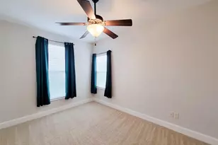 2418 Ralph St, Houston, TX 77006 - Photo 28