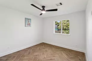 2019 Magnolia Dr, La Marque, TX 77568 - Photo 16