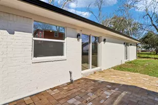 2019 Magnolia Dr, La Marque, TX 77568 - Photo 24