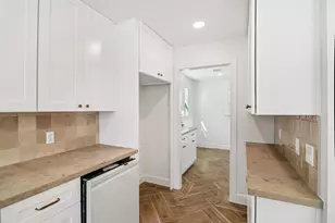 2019 Magnolia Dr, La Marque, TX 77568 - Photo 10