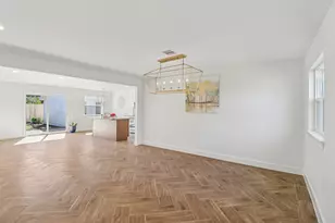 2019 Magnolia Dr, La Marque, TX 77568 - Photo 4