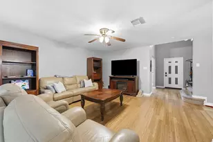 426 Mystic Glen Loop, Kingwood, TX 77339 - Photo 6