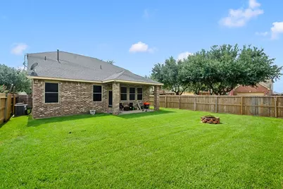 5201 Pale Sage Lane, Rosharon, TX 77583 - Photo 2