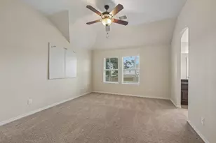 13909 N Lake Branch Ln, Houston, TX 77044 - Photo 36