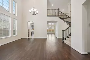 13909 N Lake Branch Ln, Houston, TX 77044 - Photo 2