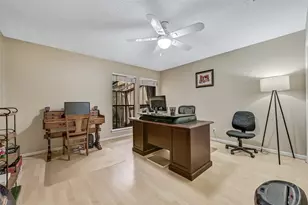 18214 Bal Harbour Dr, Nassau Bay, TX 77058 - Photo 20