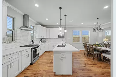 909 E 33rd Street, Houston, TX 77022 - Photo 14