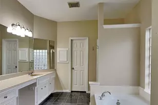 141 S Laguna Pointe Dr, League City, TX 77573 - Photo 10