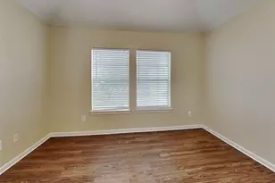 141 S Laguna Pointe Dr, League City, TX 77573 - Photo 6