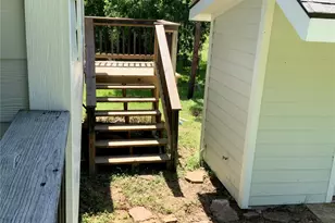 2820 Fisher Hill Ln, Baytown, TX 77520 - Photo 6