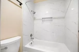 7575 Cambridge St, Houston, TX 77054 - Photo 16