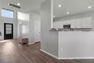 7207 Hillside Ave, Mont Belvieu, TX 77523 - Photo 12