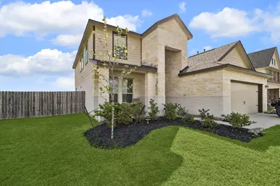 7207 Hillside Avenue, Mont Belvieu, TX 77523 - Photo 8