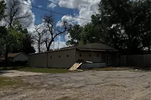 7444 Avenue P, Houston, TX 77011 - Photo 2