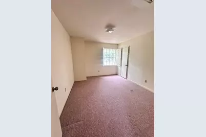 10622 Inwood Dr, Houston, TX 77042 - Photo 18