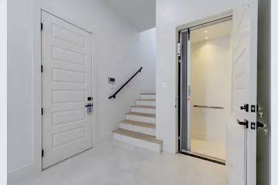 5702 Fairdale Ln #C, Houston, TX 77057 - Photo 4