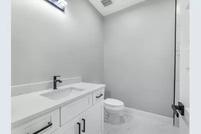 1084 Junell St, Houston, TX 77088 - Photo 8