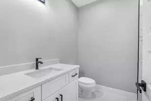 1084 Junell St, Houston, TX 77088 - Photo 8