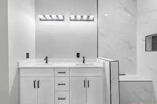 1084 Junell St, Houston, TX 77088 - Photo 20