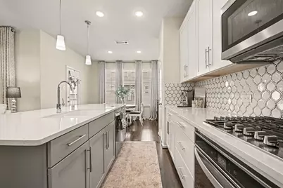 3119 Longleaf Meadows Drive, Houston, TX 77063 - Photo 18