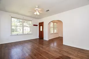 1932 Canterbury St, Houston, TX 77030 - Photo 4