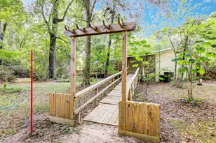 17130 Pugh Ln, Conroe, TX 77306 - Photo 2