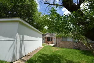 12711 Westleigh Dr, Houston, TX 77077 - Photo 46