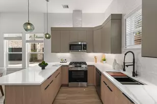 2595 Paul Quinn St, Houston, TX 77091 - Photo 2