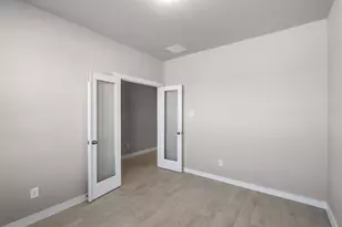 2004 Sugarberry Gully Ln, Conroe, TX 77301 - Photo 6