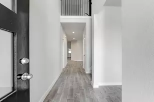 2004 Sugarberry Gully Ln, Conroe, TX 77301 - Photo 2