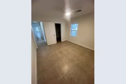 519 N Shady Lane, La Porte, TX 77571 - Photo 6