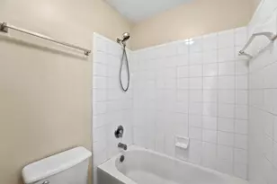 8203 Poplar Ct, Baytown, TX 77523 - Photo 16