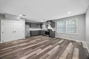 1894 Dolly Wright St, Houston, TX 77088 - Photo 6