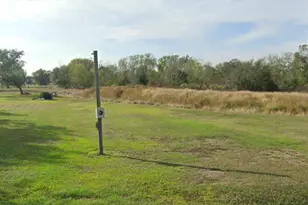 709 11th St, Palacios, TX 77465 - Photo 2