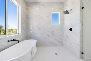 2810 Mills St, Houston, TX 77026 - Photo 4