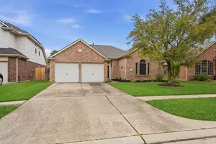 11122 Barrow Ln, Houston, TX 77065 - Photo 2