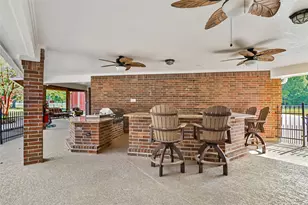 1111 Valley Commons Dr, Huffman, TX 77336 - Photo 4