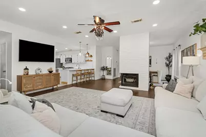 55 S Stony Bridge Circle, The Woodlands, TX 77381 - Photo 6