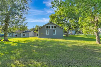407 Bois D Arc Street, Edna, TX 77957 - Photo 44