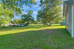 407 Bois D Arc St, Edna, TX 77957 - Photo 46