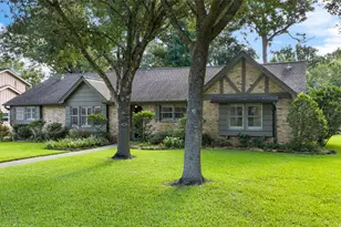 5022 Casa Grande St, Dickinson, TX 77539 - Photo 2