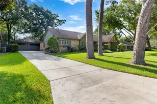 5022 Casa Grande St, Dickinson, TX 77539 - Photo 4