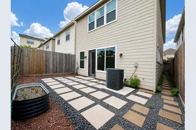 9517 Cedarpost Square Street, Houston, TX 77055 - Photo 28