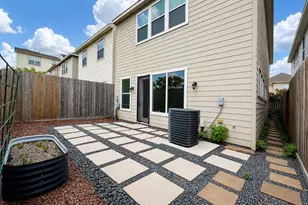 9517 Cedarpost Square St, Houston, TX 77055 - Photo 28