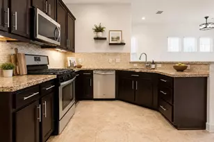 9517 Cedarpost Square St, Houston, TX 77055 - Photo 8