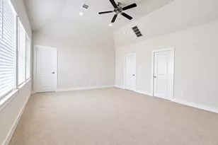 9517 Cedarpost Square St, Houston, TX 77055 - Photo 14