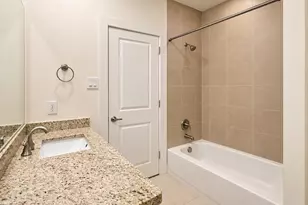 9517 Cedarpost Square St, Houston, TX 77055 - Photo 22